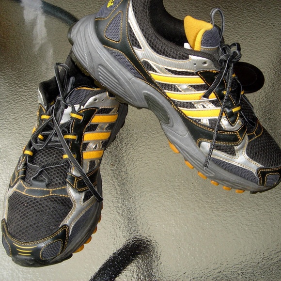 adidas cloudfoam slip resistant